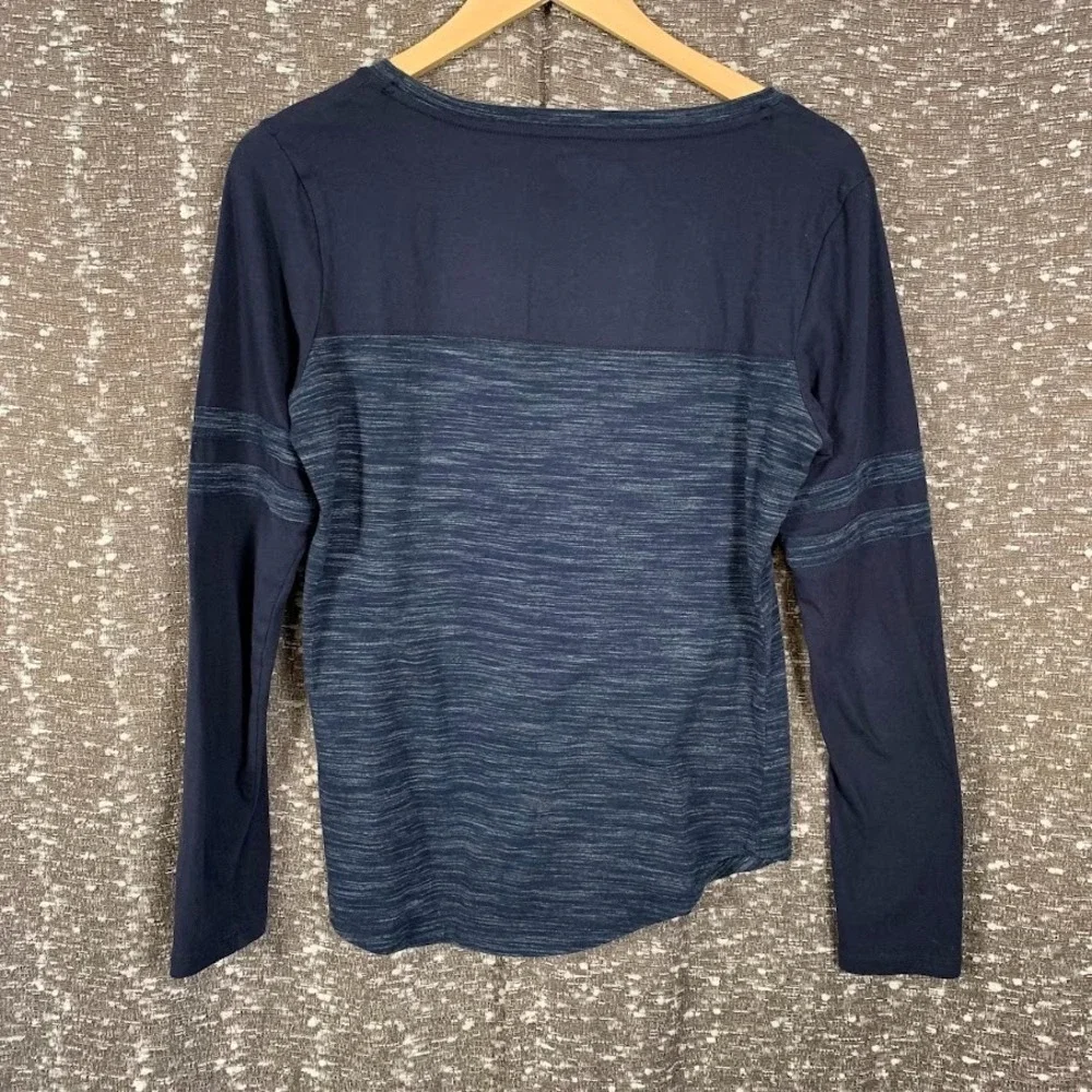 NFL Team Apparel Tennessee Titans Long Sleeve Shirt Blue Logo Women's Medium